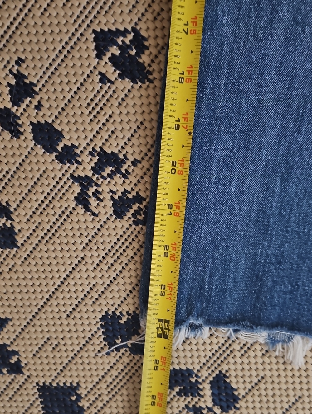 J. Crew Women's Straight-Leg Jeans in Medium Blue Denim - Picture 7 of 8